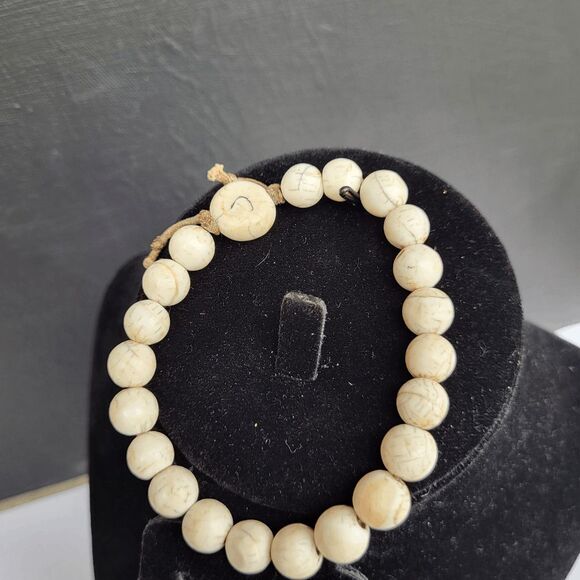 Beautiful Beaded Carved Bone Horn Bracelet 7.5 in - Picture 10 of 11